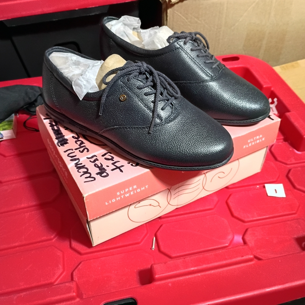 Women's Black Leather Shoes